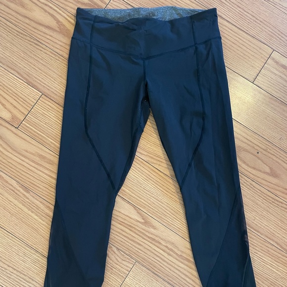 Lululemon mesh tights - Picture 2 of 3